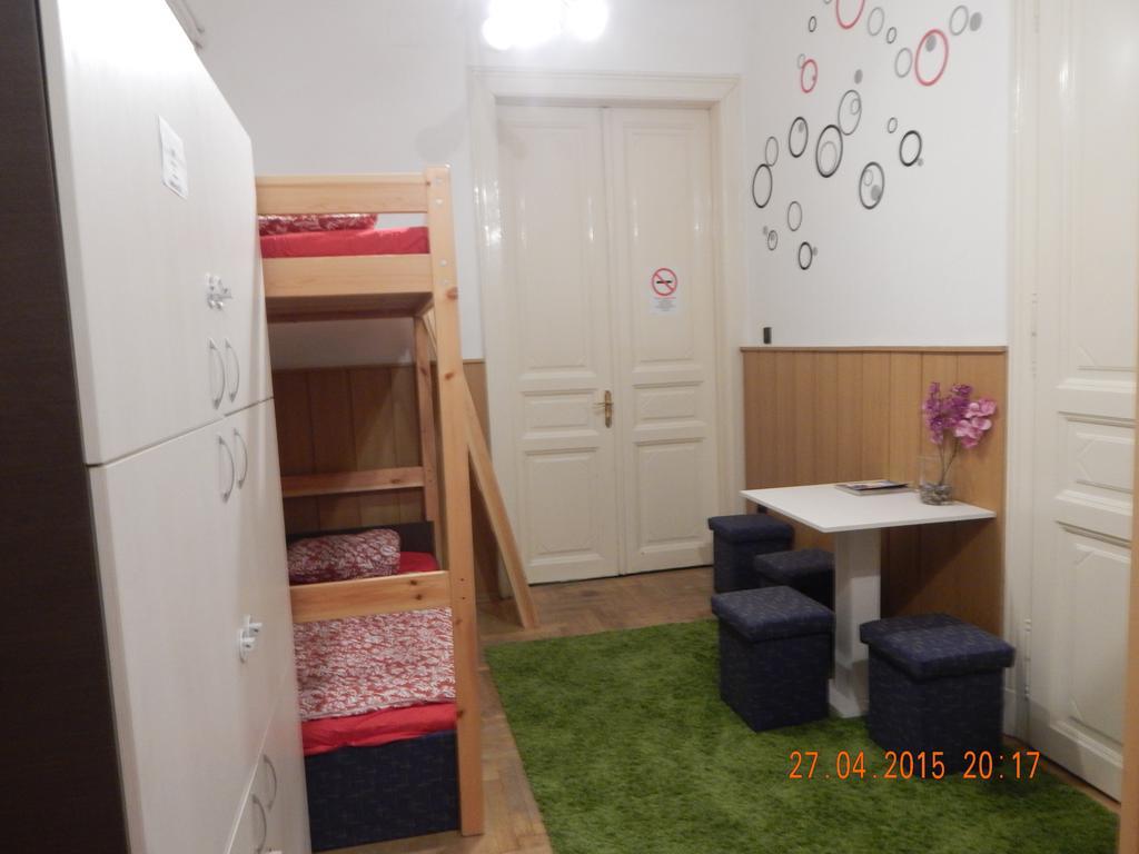 Violet Hostel Budapest Værelse billede