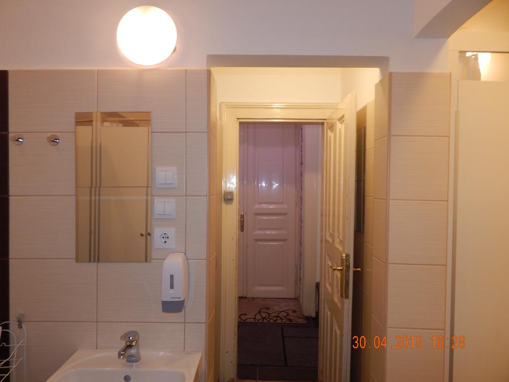 Violet Hostel Budapest Eksteriør billede