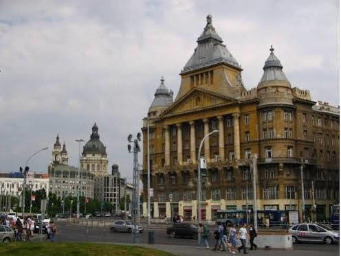 Violet Hostel Budapest Eksteriør billede